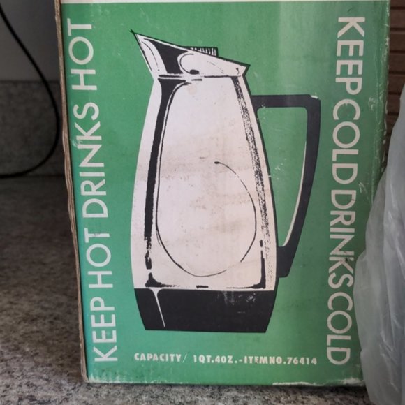 Vintage Riviera Insulated Chrome Pitcher 1 Quart Never Used Original Box - Picture 13 of 14
